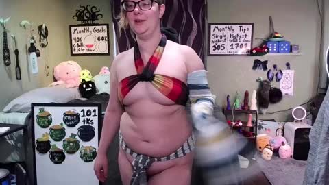 Snapshot of ten_tickle_pixie chatting on 03.12.25 Pixie and Tentacle Overlord online show from 03.12.25