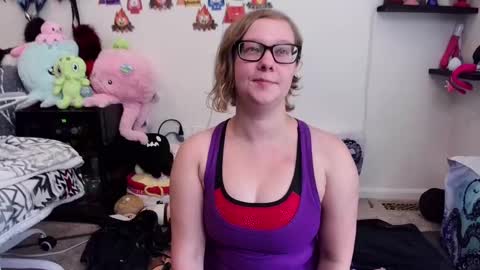 Snapshot of ten_tickle_pixie chatting on 09.17.25 Pixie and Tentacle Overlord online show from 09.17.25