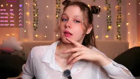 Snapshot of tender__beauty chatting on 07.05.26 Hey Im Aneta online show from 07.05.26