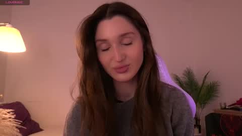 Amina online show from 12.19.25