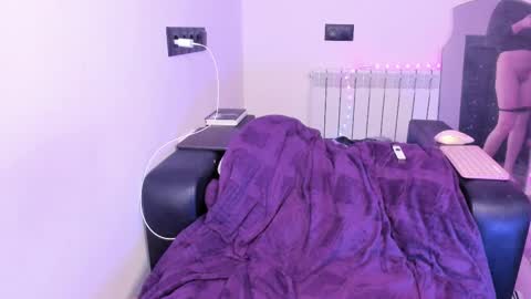 Kira online show from 03.15.26