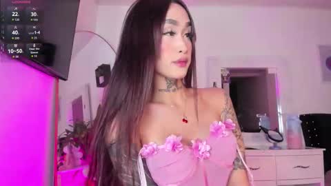 Snapshot of tenshii_jules chatting on 09.10.25 tenshii_jules online show from 09.10.25