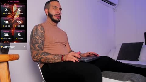 Teo Ferrer online show from 01.11.25