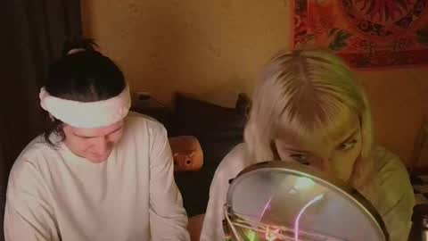 Teoshi online show from 12.19.25