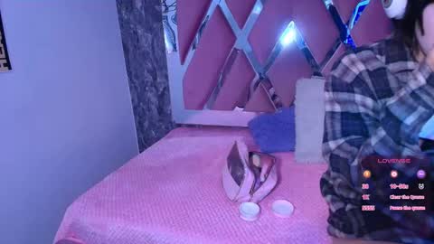 Terra Elowen online show from 10.24.25