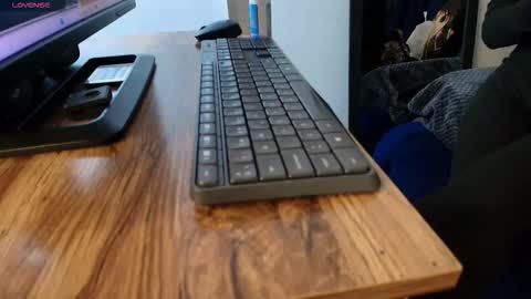 Terra Elowen online show from 12.04.25