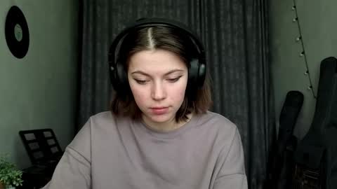 Snapshot of terranaufzinger chatting on 02.16.26 Anny Simpson online show from 02.16.26