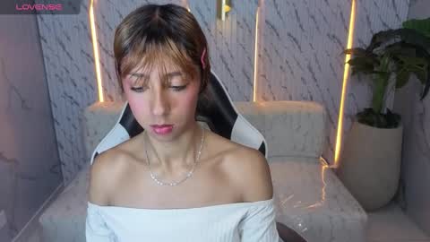 Online 800 to 1400 online show from 10.22.25