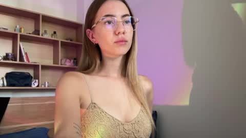 tessa_calmness online show from 04.19.26