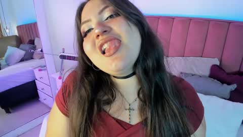 Snapshot of tessa_sinclaire chatting on 04.30.26 TERESA online show from 04.30.26