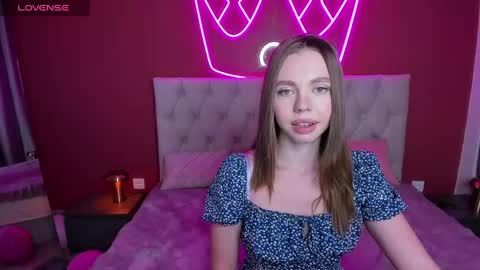 Tessa 3 online show from 02.22.25