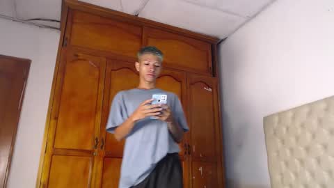 tessachains online show from 02.17.26