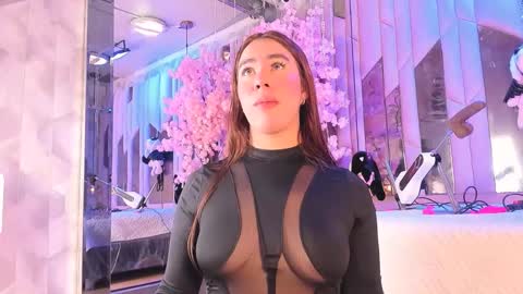 Snapshot of tessacooper1 chatting on 11.06.25 TESSA COOPER1 online show from 11.06.25