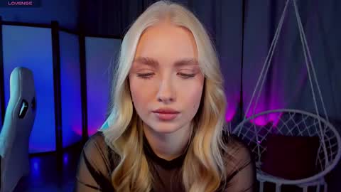 TessaHamilton online show from 12.22.25