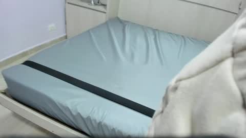 tessalowe online show from 04.11.26