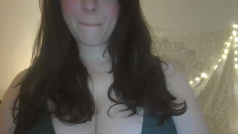 Snapshot of tessatempest chatting on 04.26.26 tessatempest online show from 04.26.26