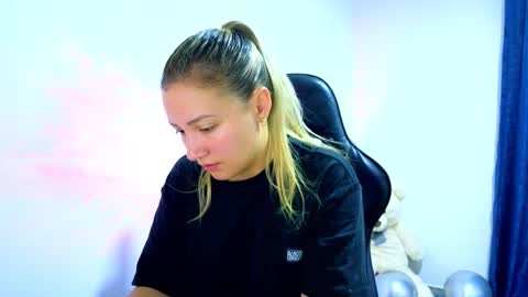 Tessy online show from 11.13.25