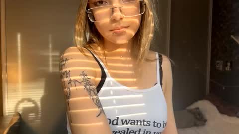 tessiebe online show from 02.24.26