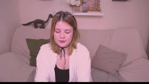 Snapshot of tesspleasure chatting on 12.29.24 TESSA online show from 12.29.24