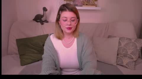 Snapshot of tesspleasure chatting on 01.22.25 TESSA online show from 01.22.25