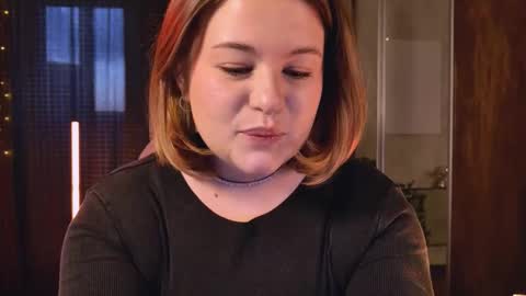 Snapshot of tesspleasure chatting on 10.11.25 TESSA online show from 10.11.25