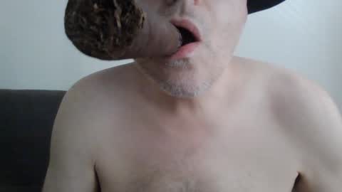 Snapshot of texancigar chatting on 12.31.24 texancigar online show from 12.31.24