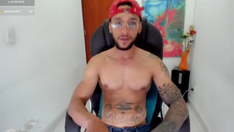 Snapshot of teylor_cristian chatting on 01.20.25 Cristhian Teylor online show from 01.20.25