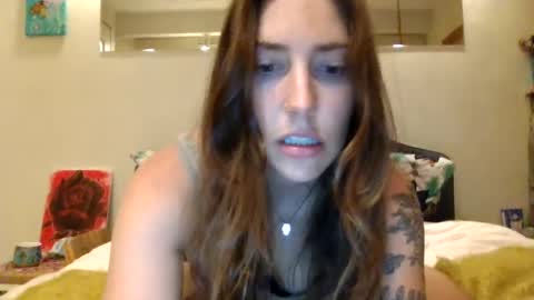 Snapshot of tfeather0532 chatting on 07.04.26 Tessa online show from 07.04.26