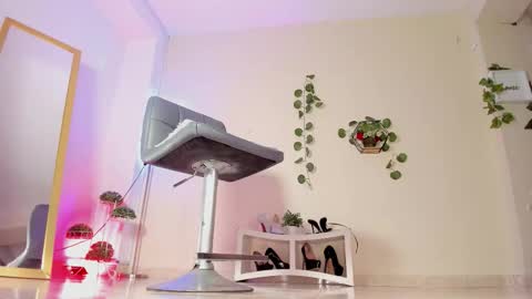 Thais online show from 10.15.25