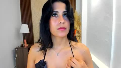 Sweet Thais  online show from 10.17.25