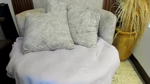 Sweet Thais  online show from 11.01.25