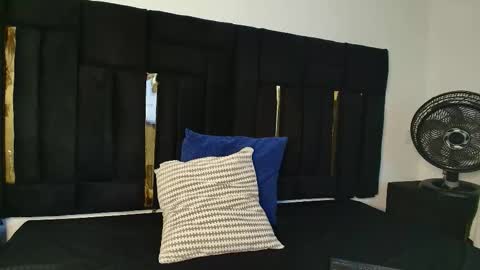 T H A I S  online show from 11.06.25