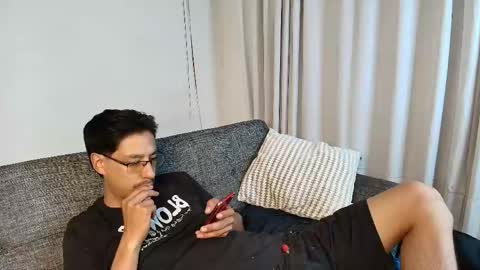 Snapshot of thaisadara24 chatting on 05.15.26 T H A I S online show from 05.15.26