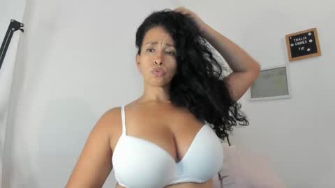 Thalia Gomex online show from 09.18.25