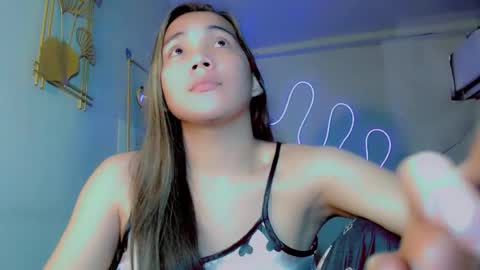 Thalia online show from 10.14.25