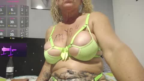 Thalia Tits online show from 09.11.25