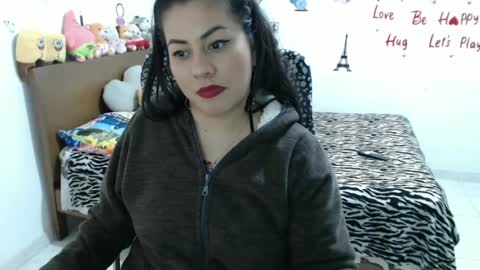 Snapshot of thamara__1023 chatting on 01.06.25 thania sometimes in the company of Alan and Maria online show from 01.06.25