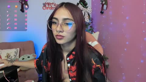 Snapshot of thamara_cooper_ chatting on 12.17.24 thamara_cooper_ online show from 12.17.24