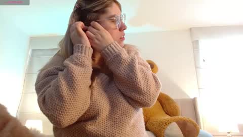   online show from 01.04.25