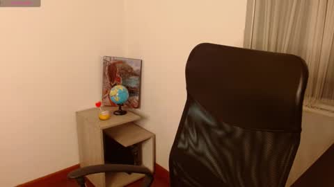   online show from 03.04.25