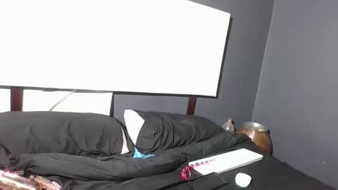 thamtsho1108 online show from 09.10.25