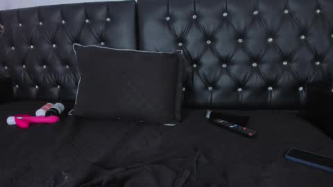 thara webstter online show from 02.20.25