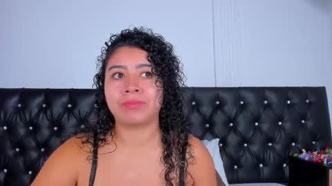 thara webstter online show from 10.27.25