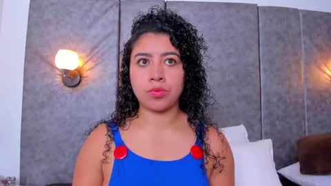 thara webstter online show from 11.18.25