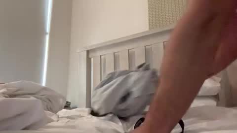 Blue Eyed British Boy online show from 01.11.26