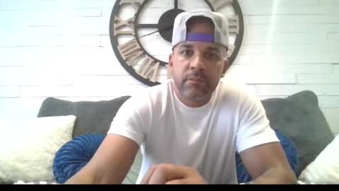 Snapshot of thatazguyaz chatting on 10.27.25 thatazguyaz online show from 10.27.25