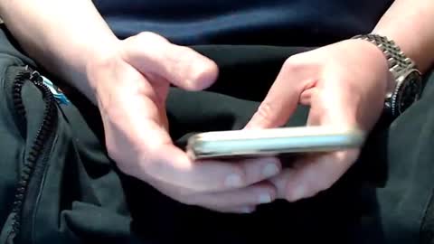 Snapshot of the1pocketrocket chatting on 12.01.24 the1pocketrocket online show from 12.01.24