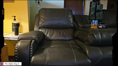 Snapshot of the_alpha_dog_xxx chatting on 03.18.26 the_alpha_dog_xxx online show from 03.18.26