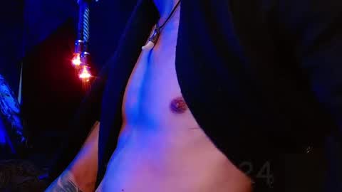 GIORGGIO online show from 12.19.24