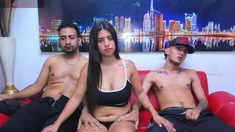 HORNY 3SOME READY FOR DESTROY HER MIA AND DERECK MAXI MOD  MARIO online show from 02.19.26